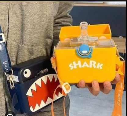 SHARK WATER BOTTLE WITH SLING