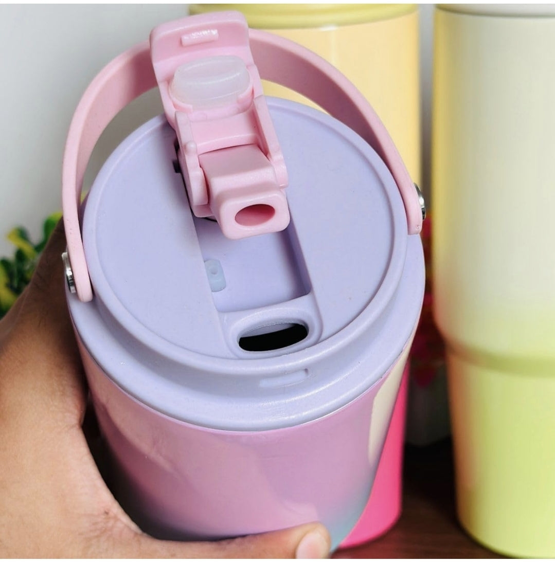 Gradient insulated travel tumbler, 900ml, double wall, stainless steel, Hot & cold drinks. with handle & lid by Kattymao