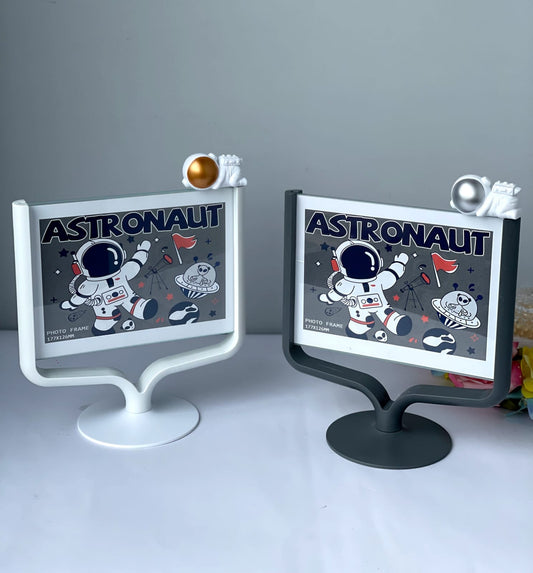 SPACE PHOTO FRAME